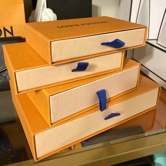 ⛳️ Lux paperbag or box - Picture 2 of 5